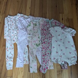 SH OG fabric Ruffle Bum and Zipper Floral Layette bundle